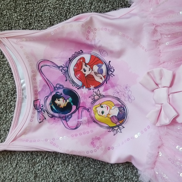 DISNEY PRINCESS OUTFIT - Picture 2 of 6